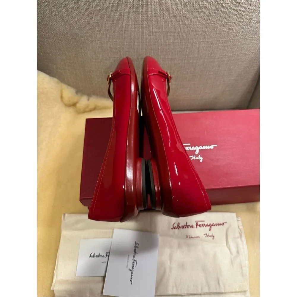 Salvatore Ferragamo Women’s Varrina flat  leather flat red ballet size 10, NIB